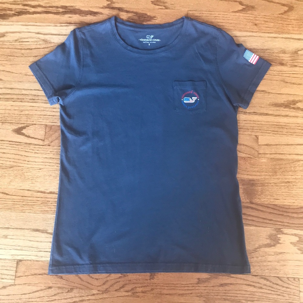 Woman’s Vineyard Vines Shirt